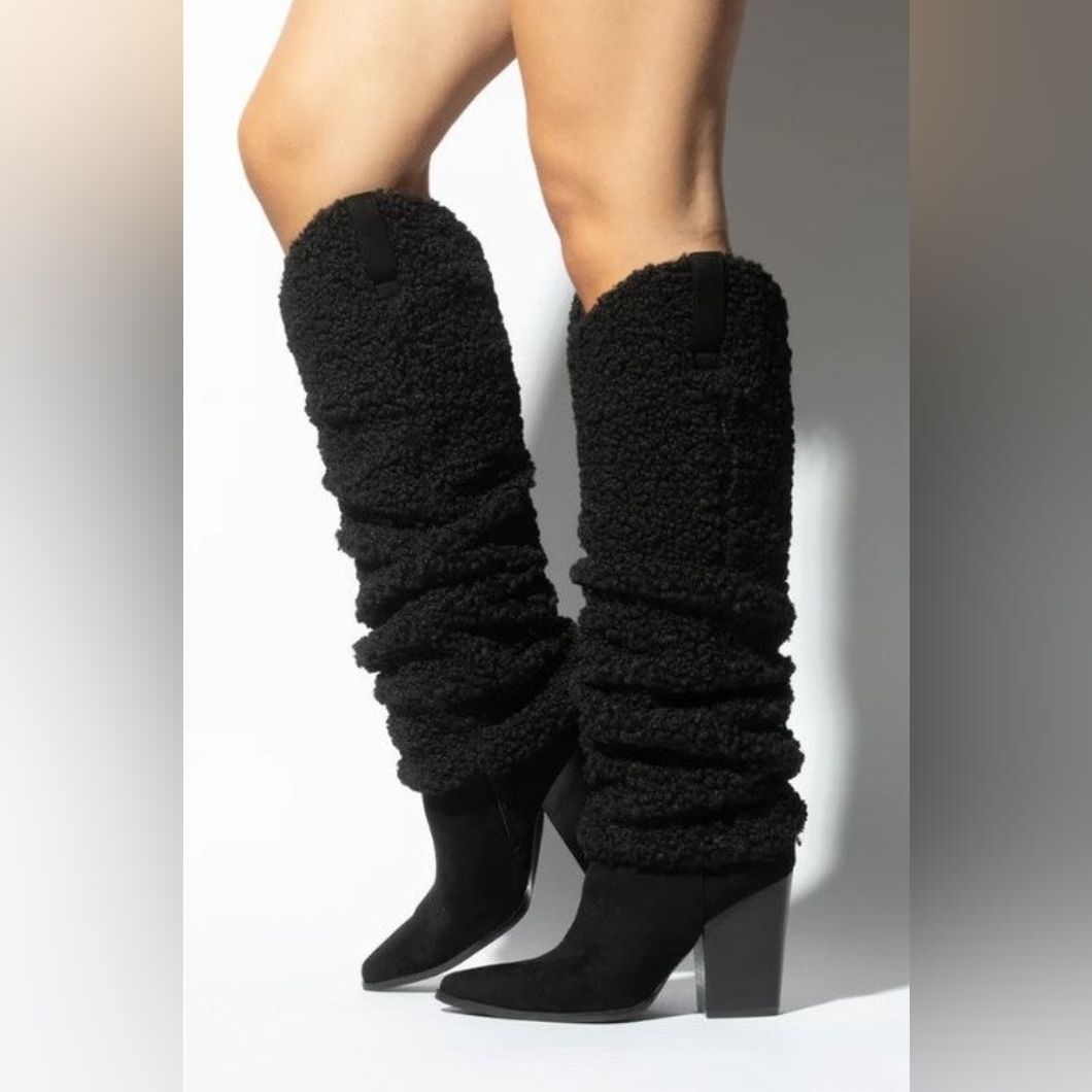 Mata Bounty Boots, Sherpa, Black, Nwot, Size 7.5